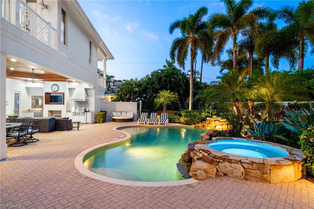 OLDE NAPLES - Residential