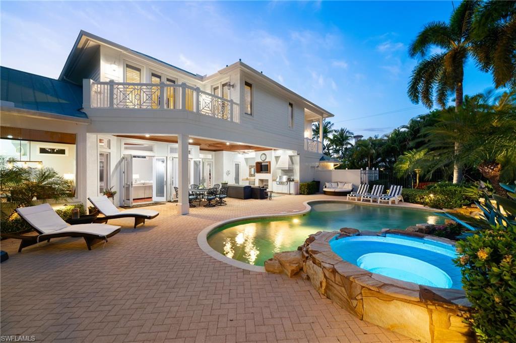 OLDE NAPLES - Residential