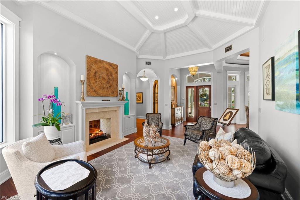 OLDE NAPLES - Residential