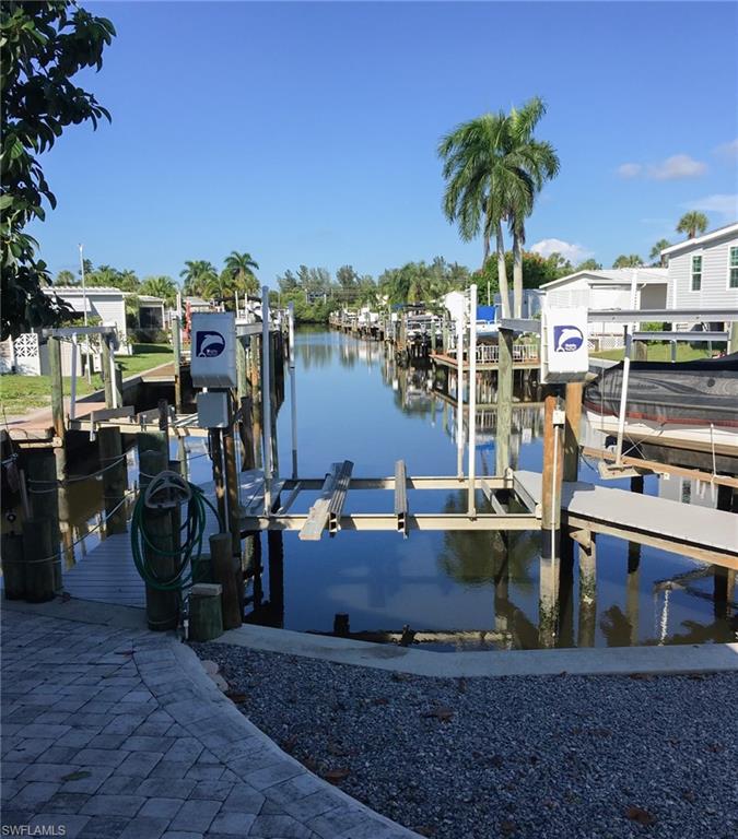 BAYSIDE ESTATES - Land