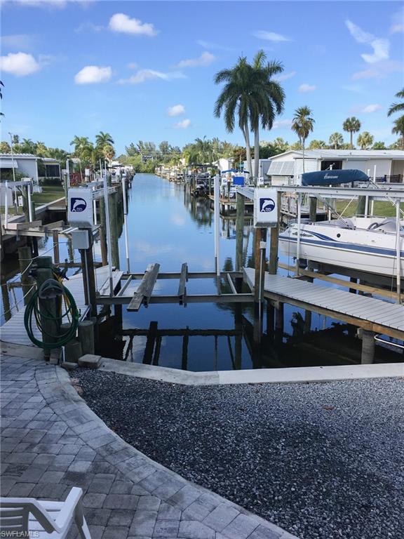 BAYSIDE ESTATES - Land