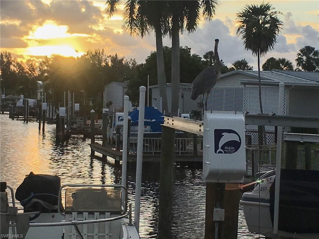 BAYSIDE ESTATES - Land