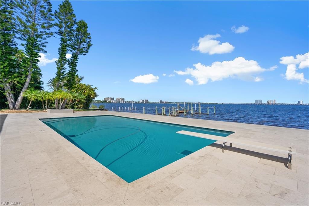 OVERIVER SHORES - Residential