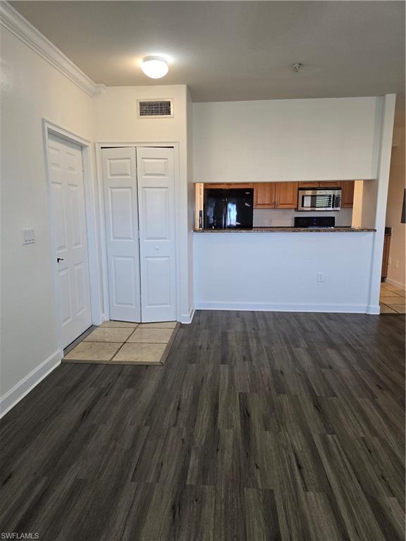 BELLA CASA - Residential Lease