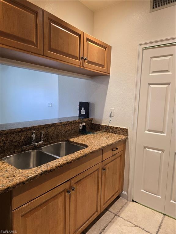 BELLA CASA - Residential Lease