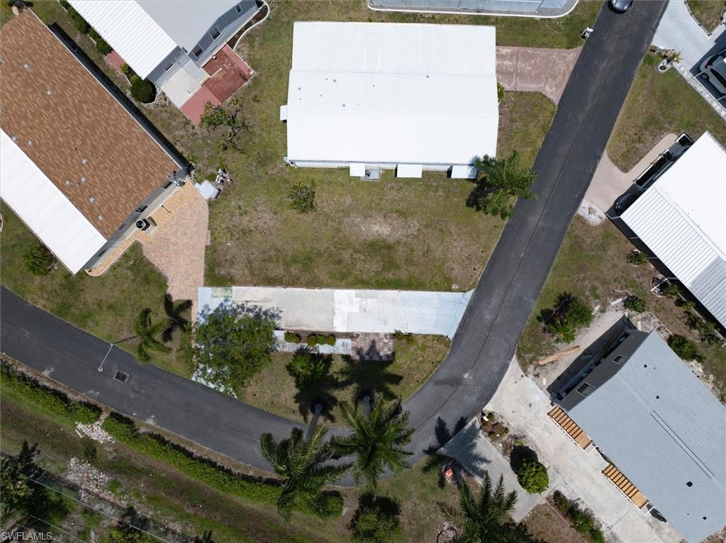 THUNDERBIRD MOBILE HOMES - Land