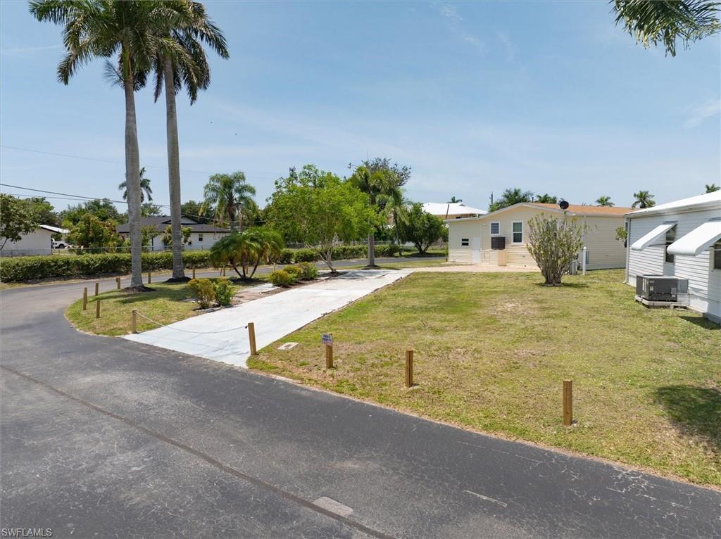 THUNDERBIRD MOBILE HOMES - Land