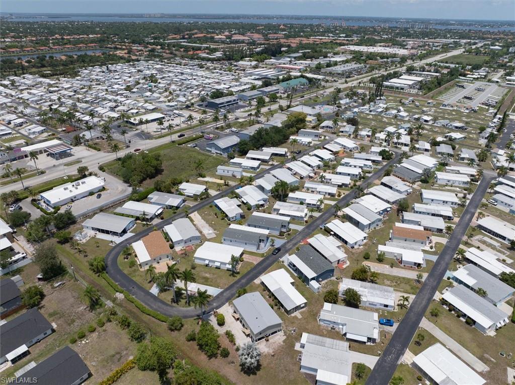 THUNDERBIRD MOBILE HOMES - Land
