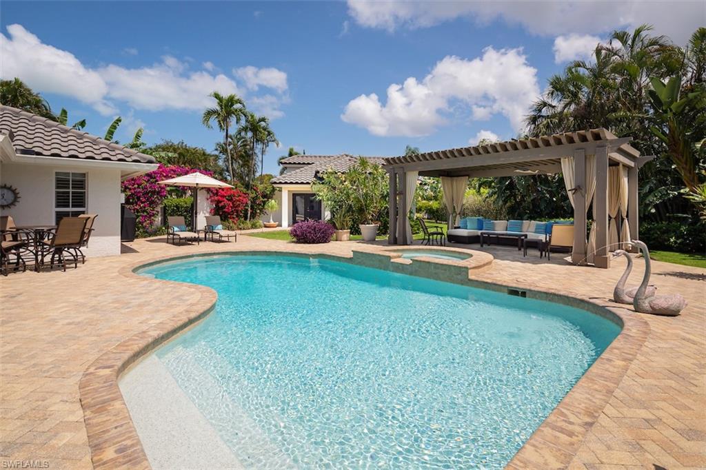 PINECREST AT PELICAN BAY - Residential