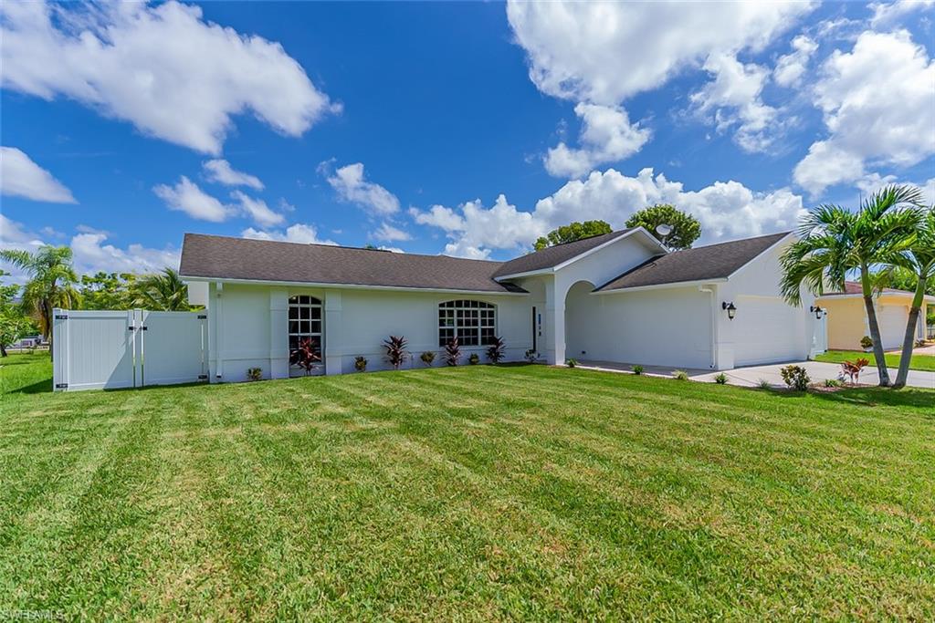 CAPE CORAL - Residential