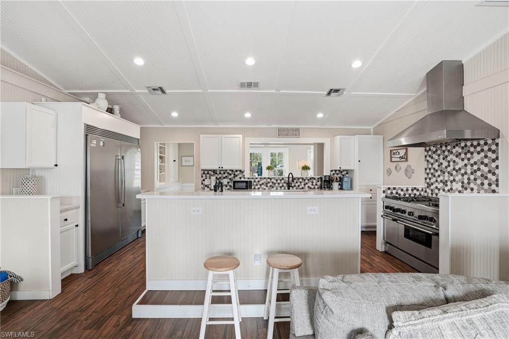 MID ISLAND UNRECORDED SUBDIVISION - Residential