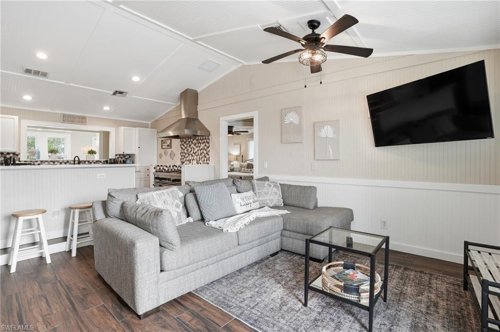 MID ISLAND UNRECORDED SUBDIVISION - Residential