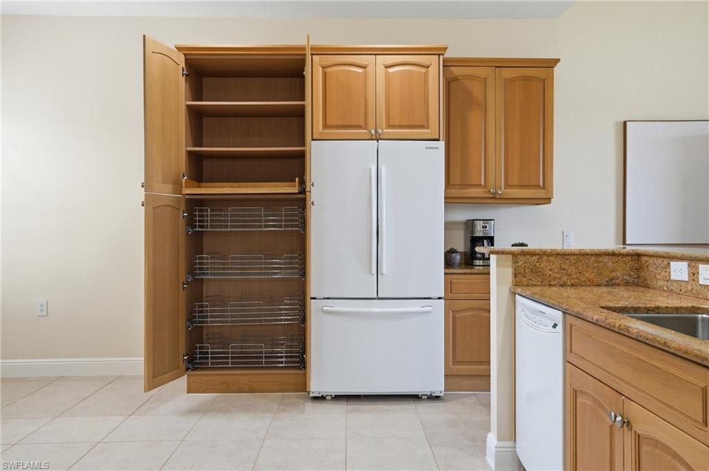 LAGUNA - Residential