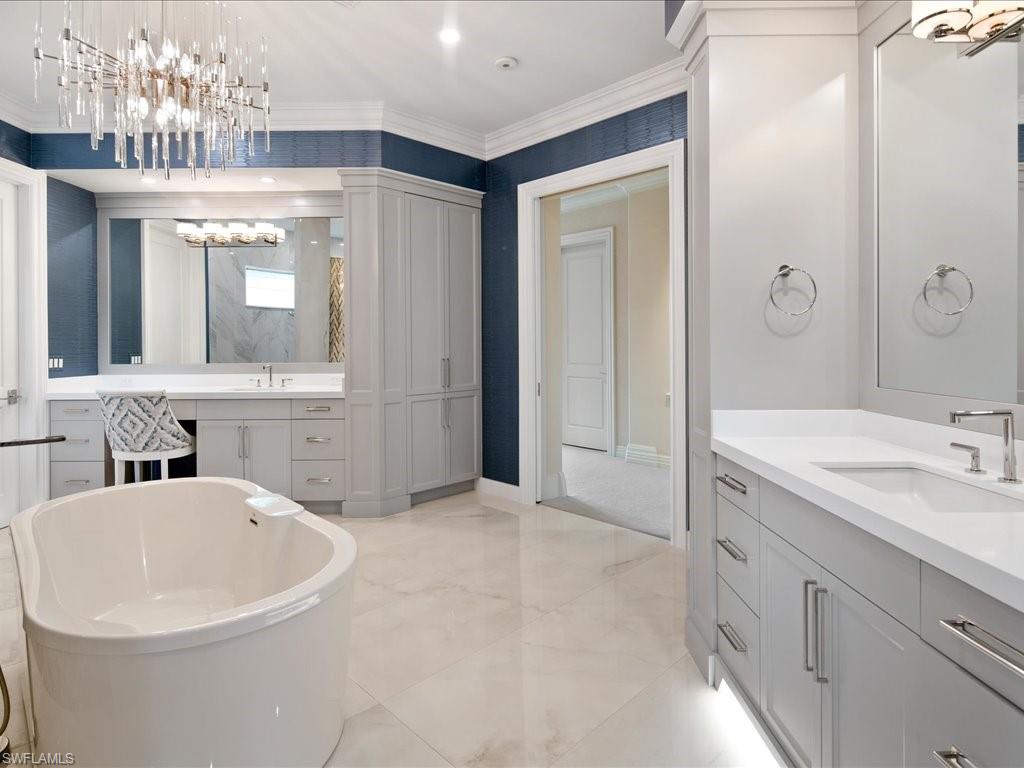 BANYAN ISLAND - Residential