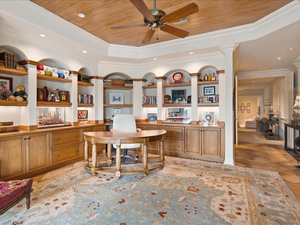 BANYAN ISLAND - Residential