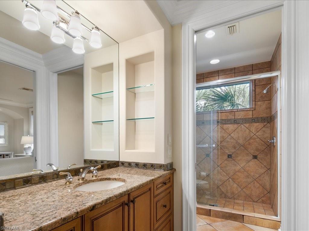 BANYAN ISLAND - Residential