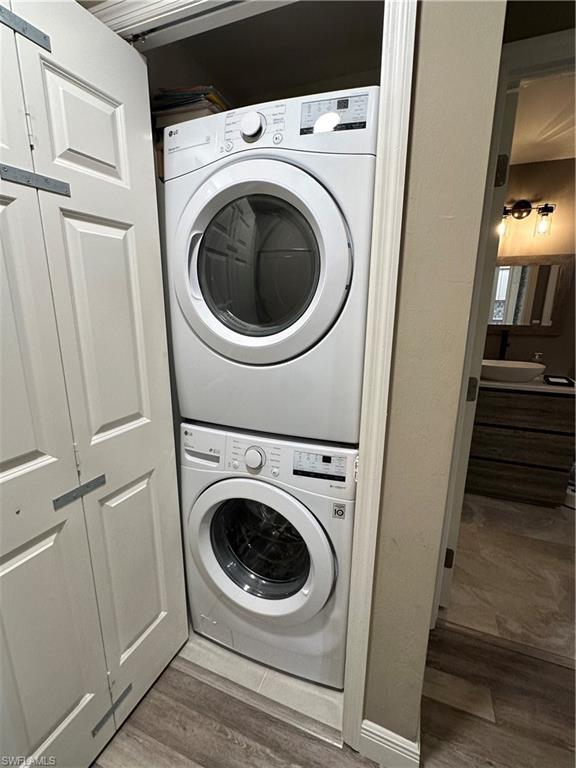 ISLAND COVE OF CAPE CORAL - Residential