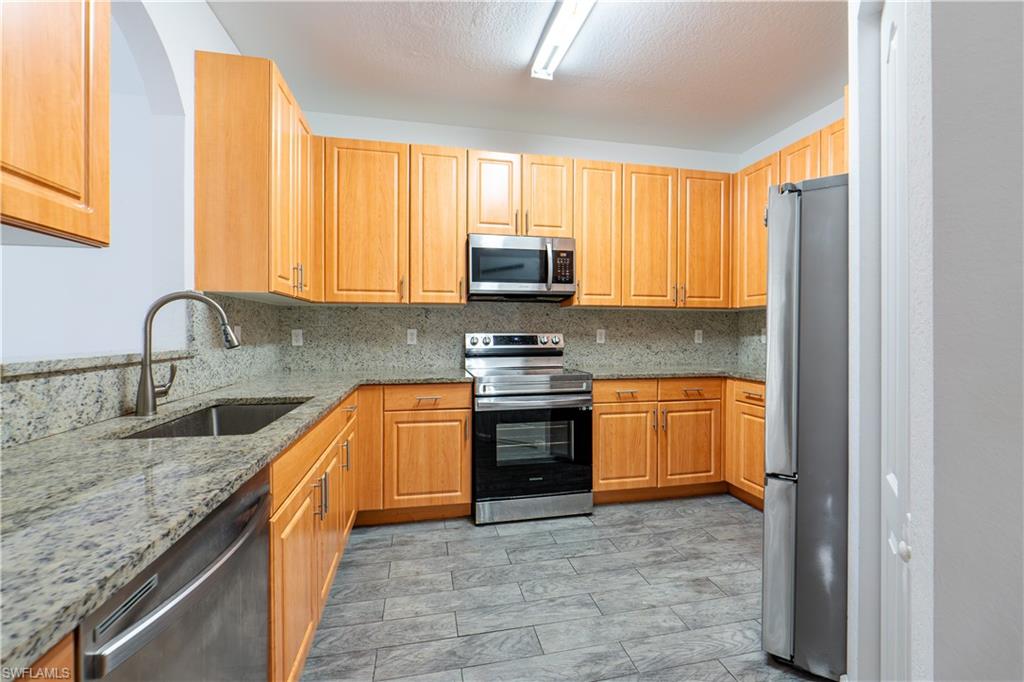 FALLS OF PORTOFINO - Residential Lease