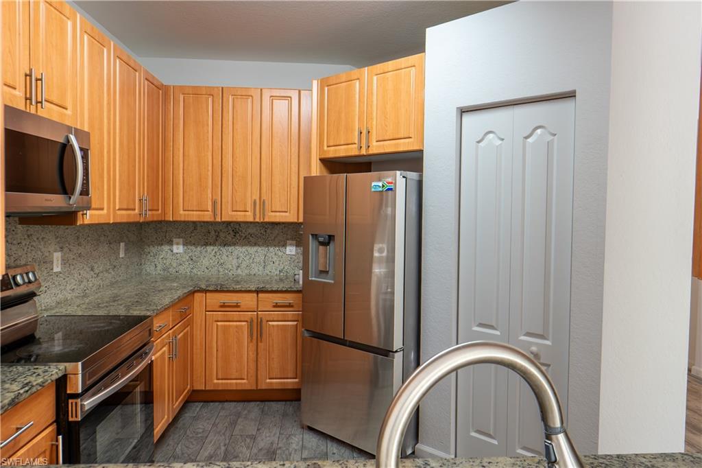 FALLS OF PORTOFINO - Residential Lease