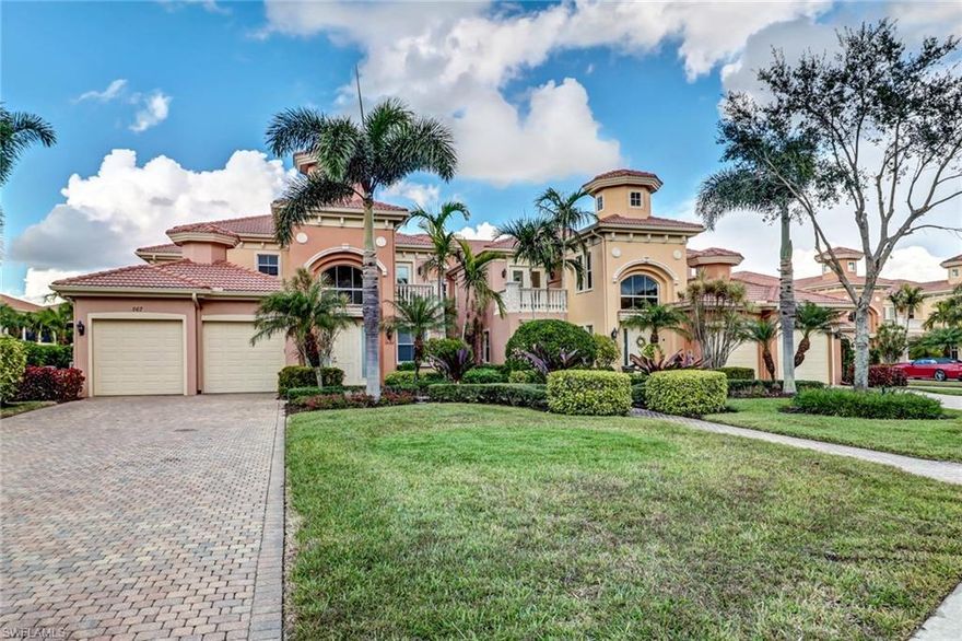 Side by Side 2 car Garage! Not tandem! Welcome to this pristine move in ready, 3 bedroom each boasting a full bath, plus a den, 1st floor unit with lake and fountain views!  Prestigious Vineyards location! A+ rated schools.  Vineyards Resort County Club offers two 18 hole golf courses, tennis, dining, fitness center and social programs.
Avellino Isles has its' own private gate, private clubhouse and large pool.