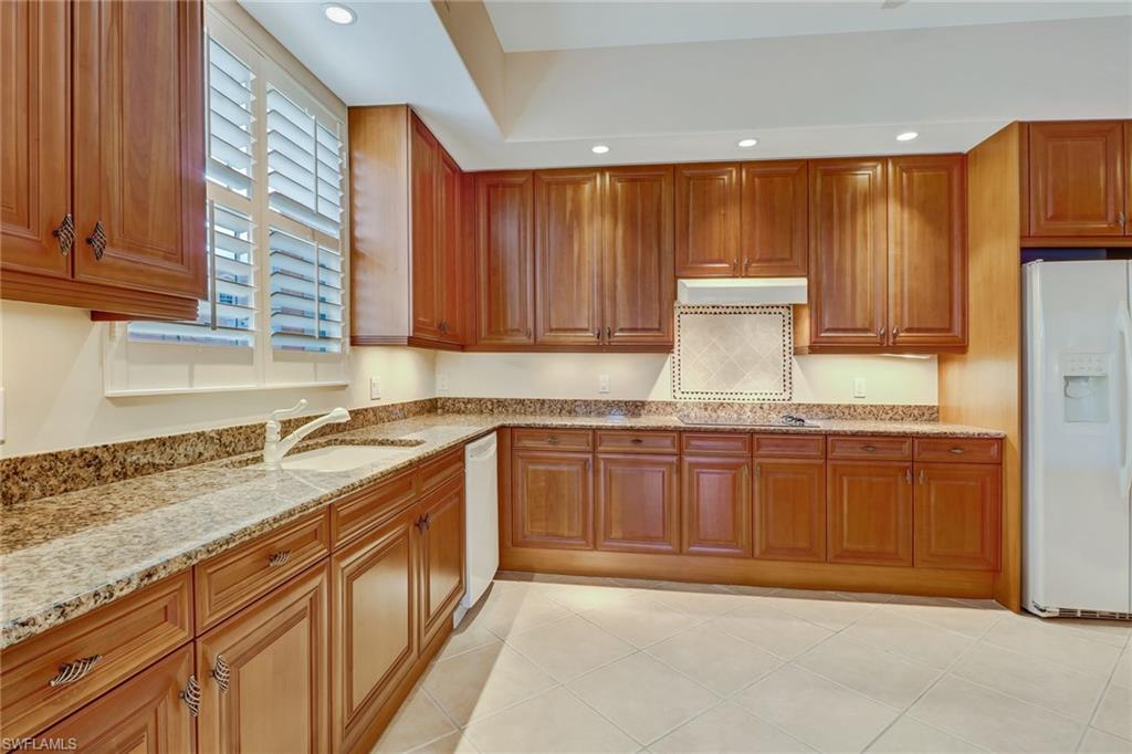 AVELLINO ISLES - Residential