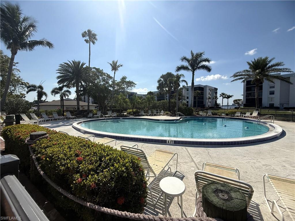 SCHOONER BAY - Residential Lease