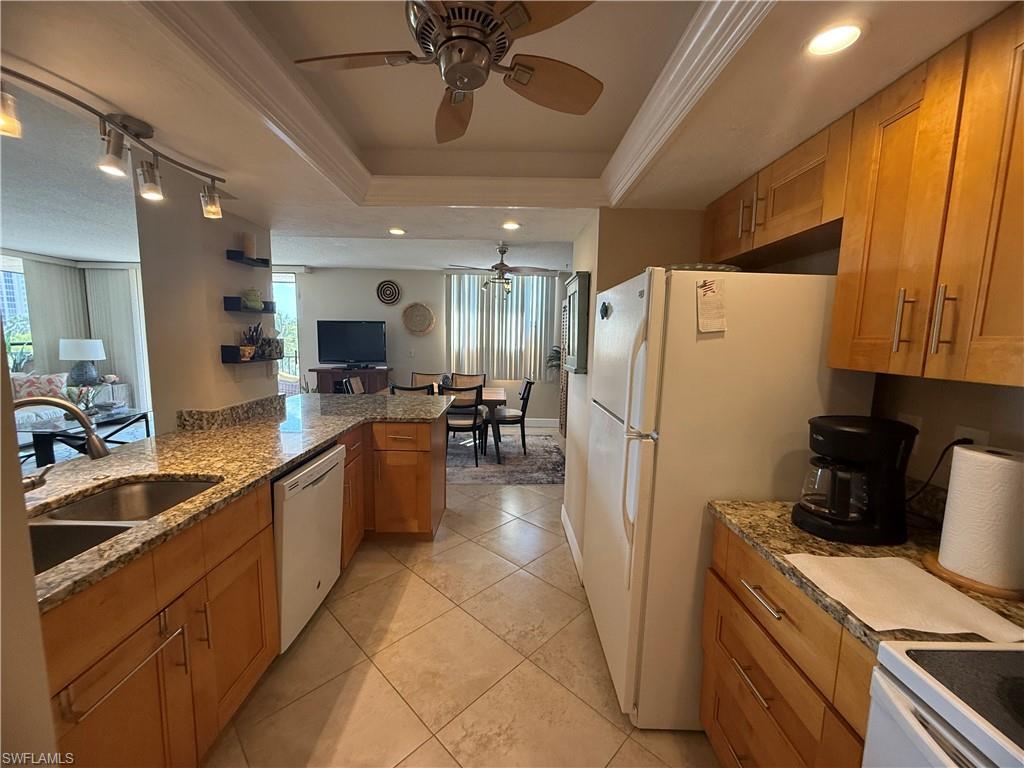 SCHOONER BAY - Residential Lease