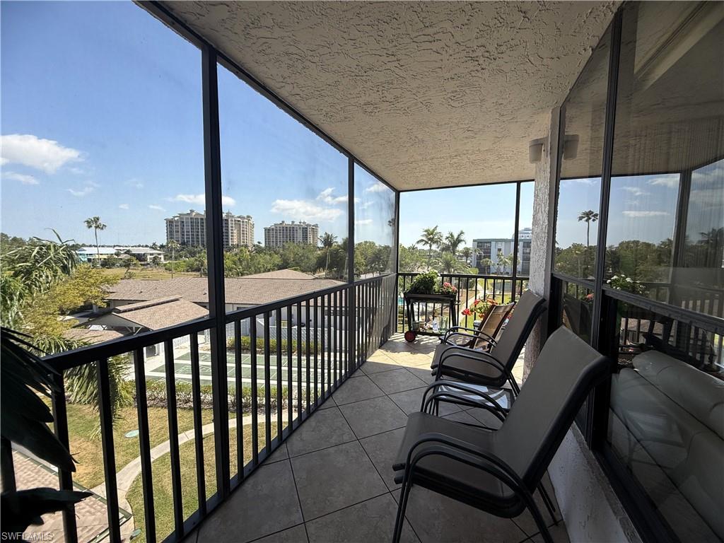 SCHOONER BAY - Residential Lease