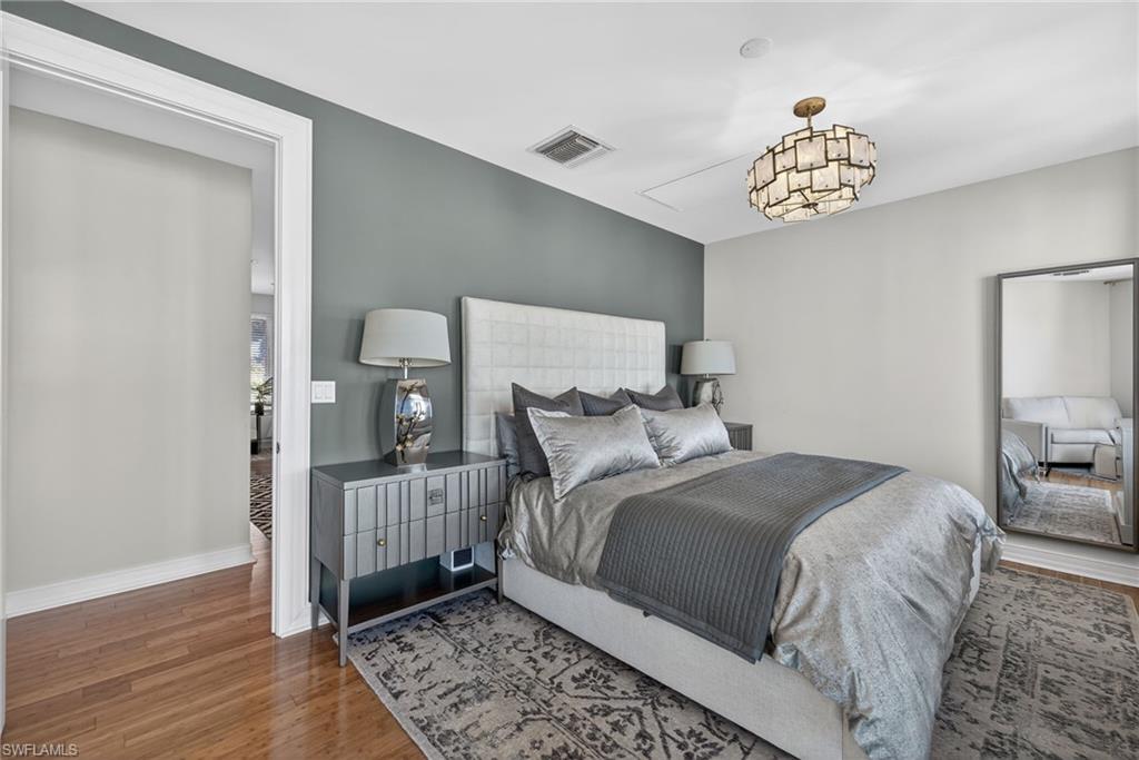 ROYAL HARBOR - Residential