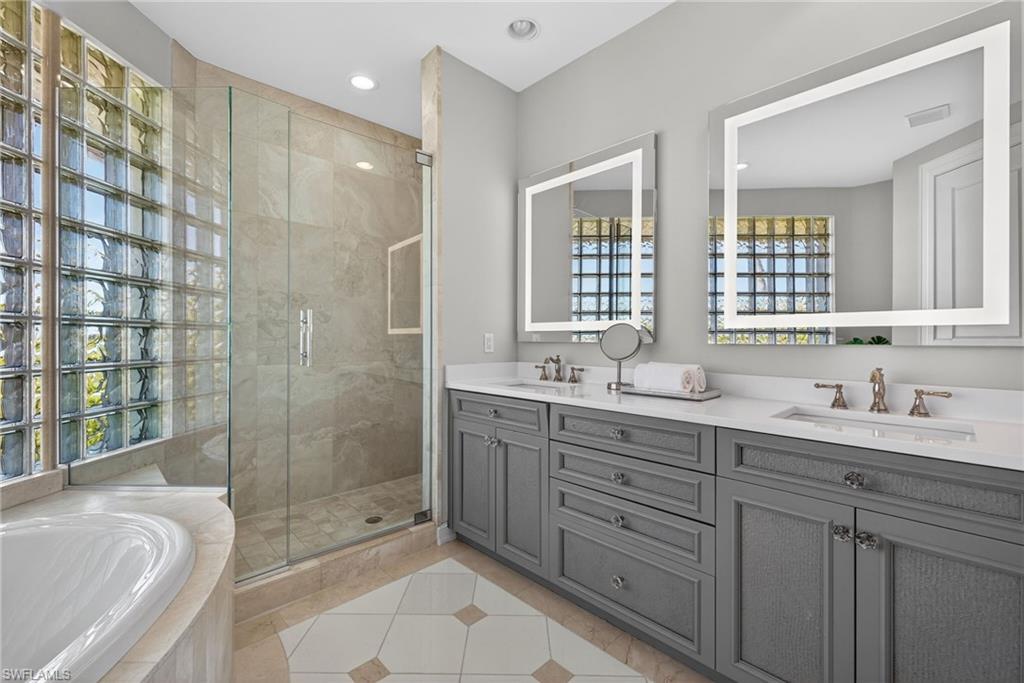 ROYAL HARBOR - Residential