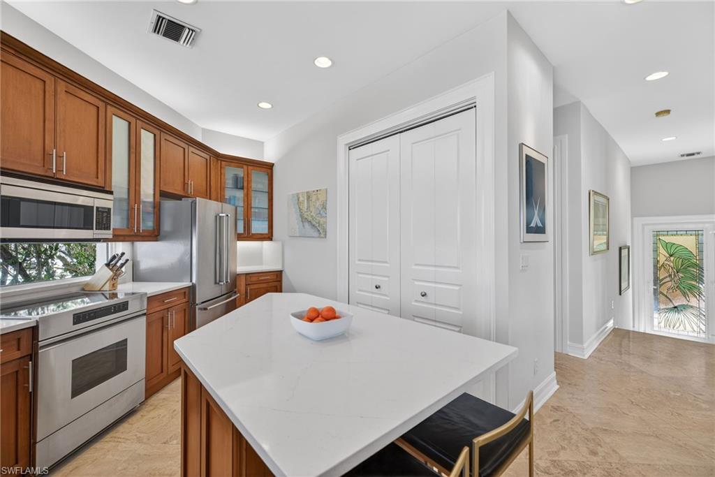 ROYAL HARBOR - Residential