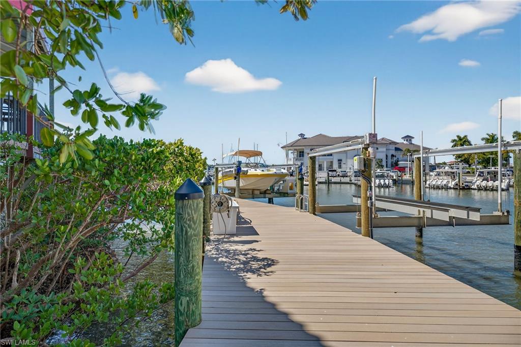 ROYAL HARBOR - Residential