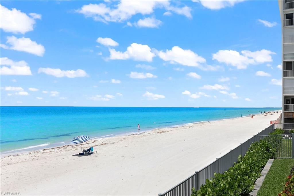 REGENCY TOWERS - Residential