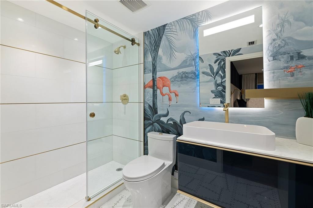 REGENCY TOWERS - Residential