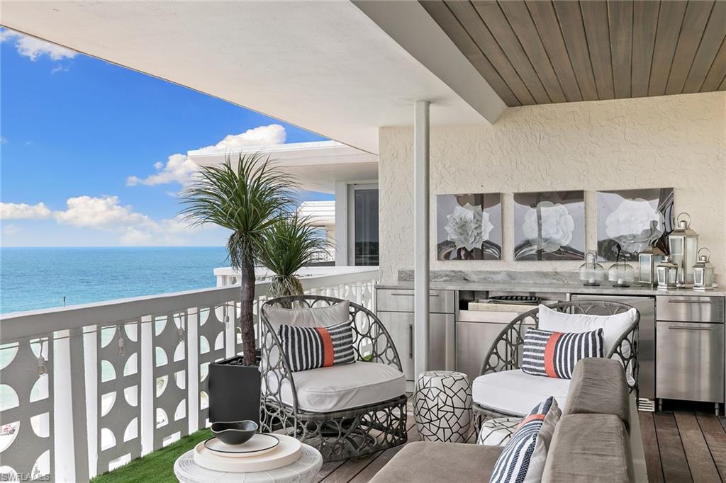 REGENCY TOWERS - Residential