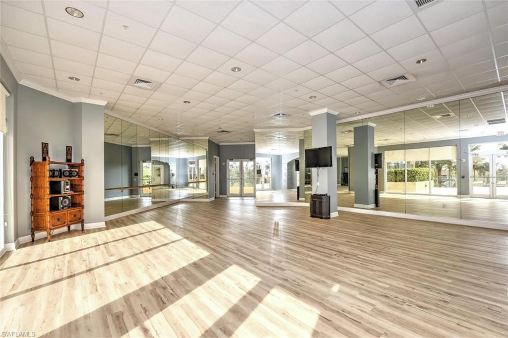 NORTH STAR YACHT CLUB - Residential