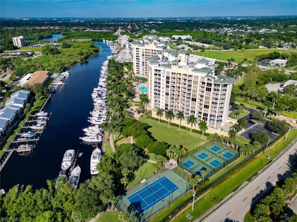 NORTH STAR YACHT CLUB - Residential