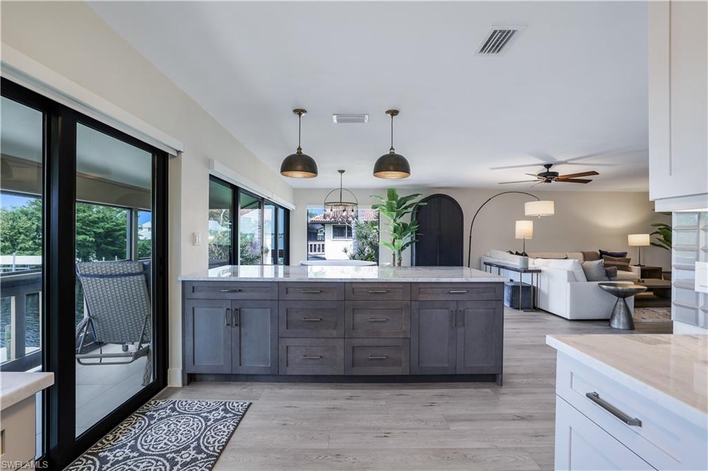 OYSTER BAY - Residential