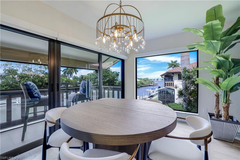 OYSTER BAY - Residential