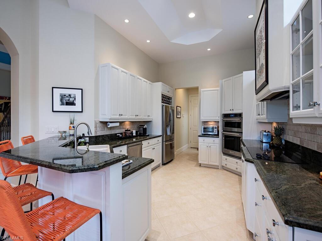 L'ERMITAGE AT GREY OAKS - Residential