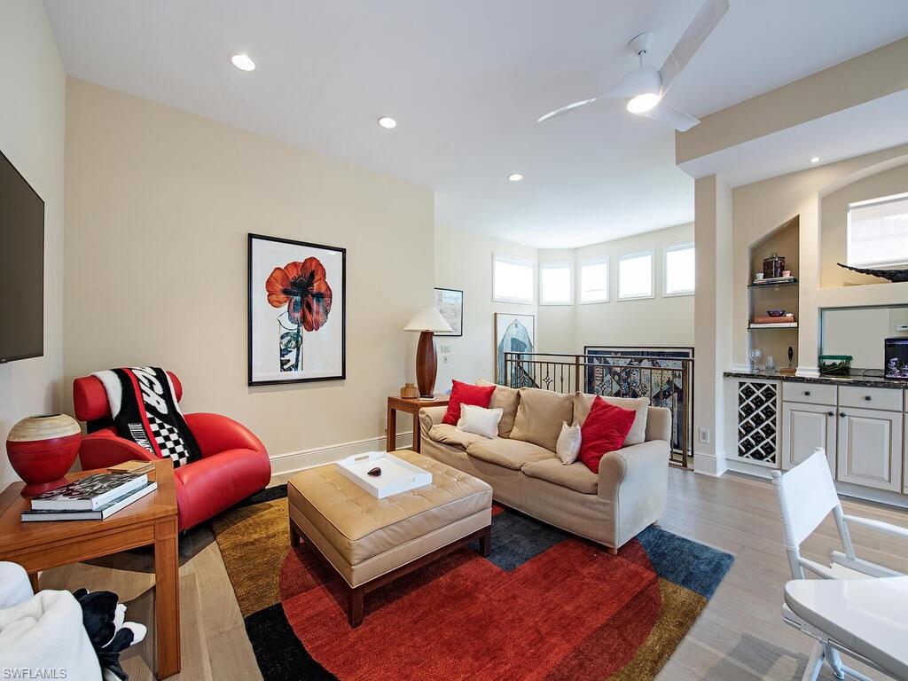 L'ERMITAGE AT GREY OAKS - Residential