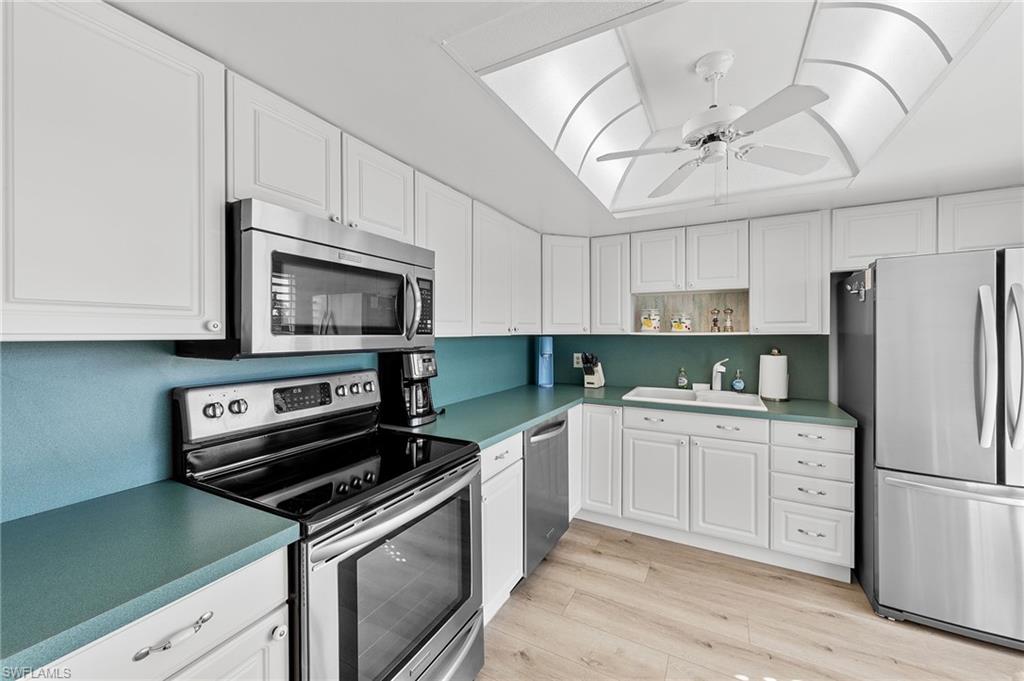 GLADES COUNTRY CLUB - Residential