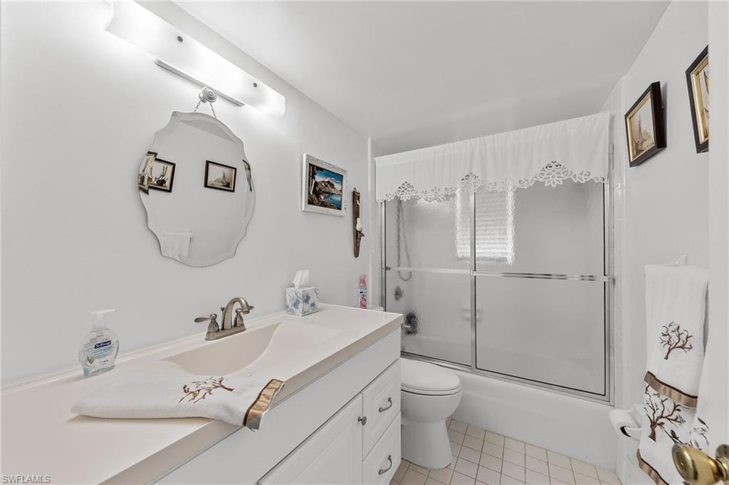 GLADES COUNTRY CLUB - Residential