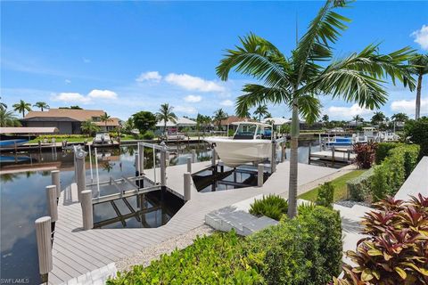 A home in MARCO ISLAND