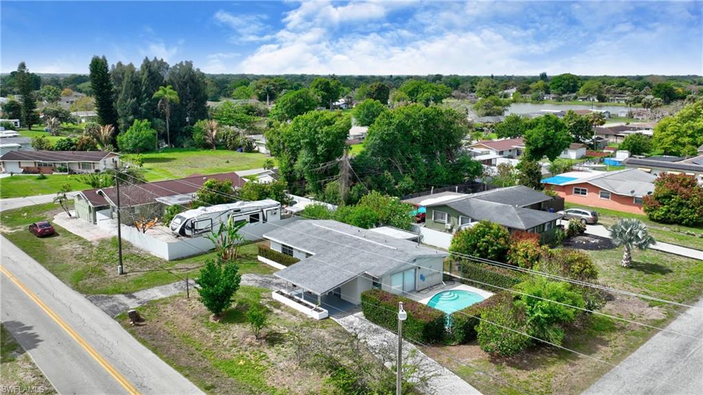 WILLOW LAKE - Residential