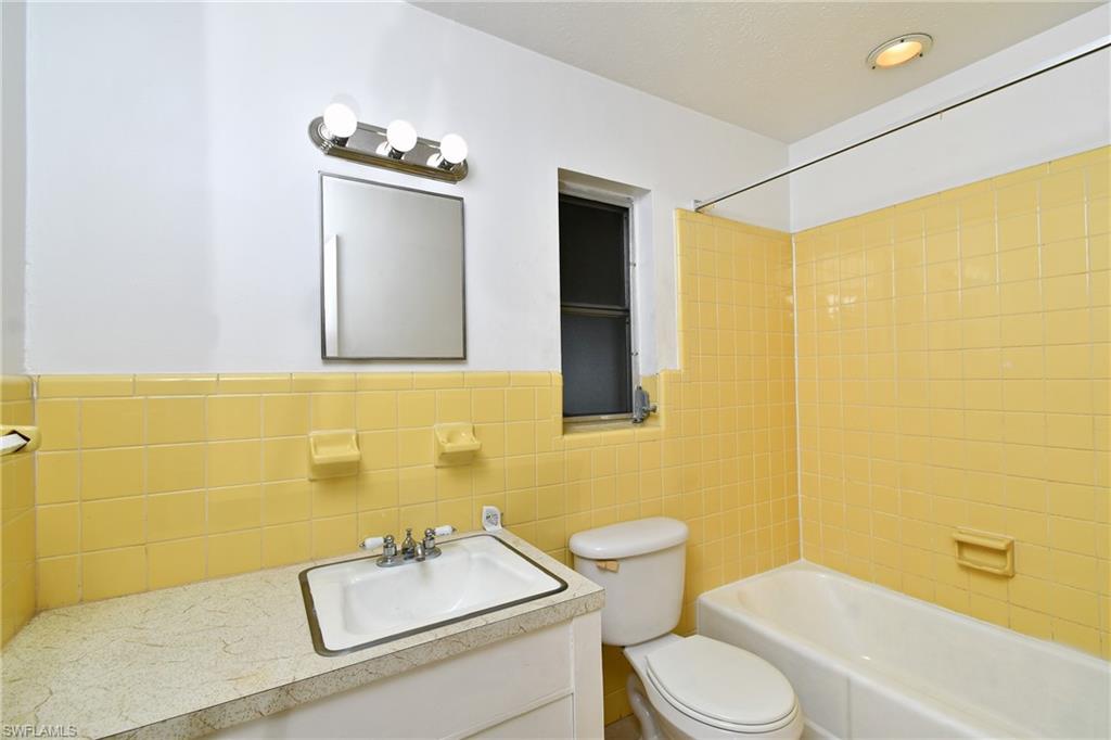 WILLOW LAKE - Residential