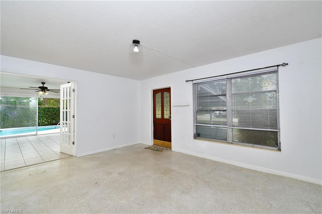 WILLOW LAKE - Residential