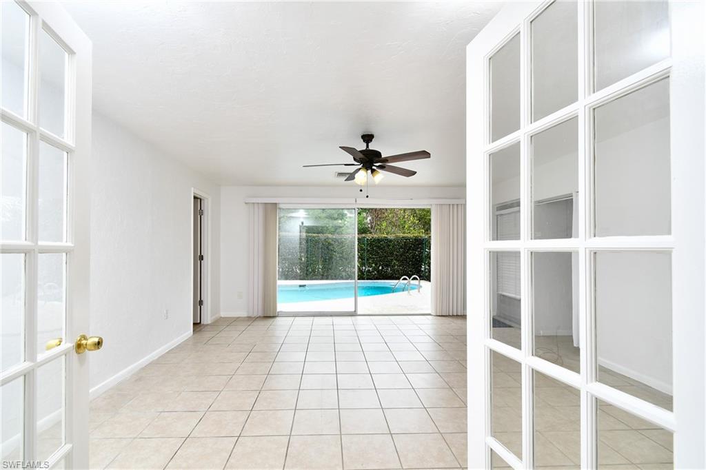 WILLOW LAKE - Residential