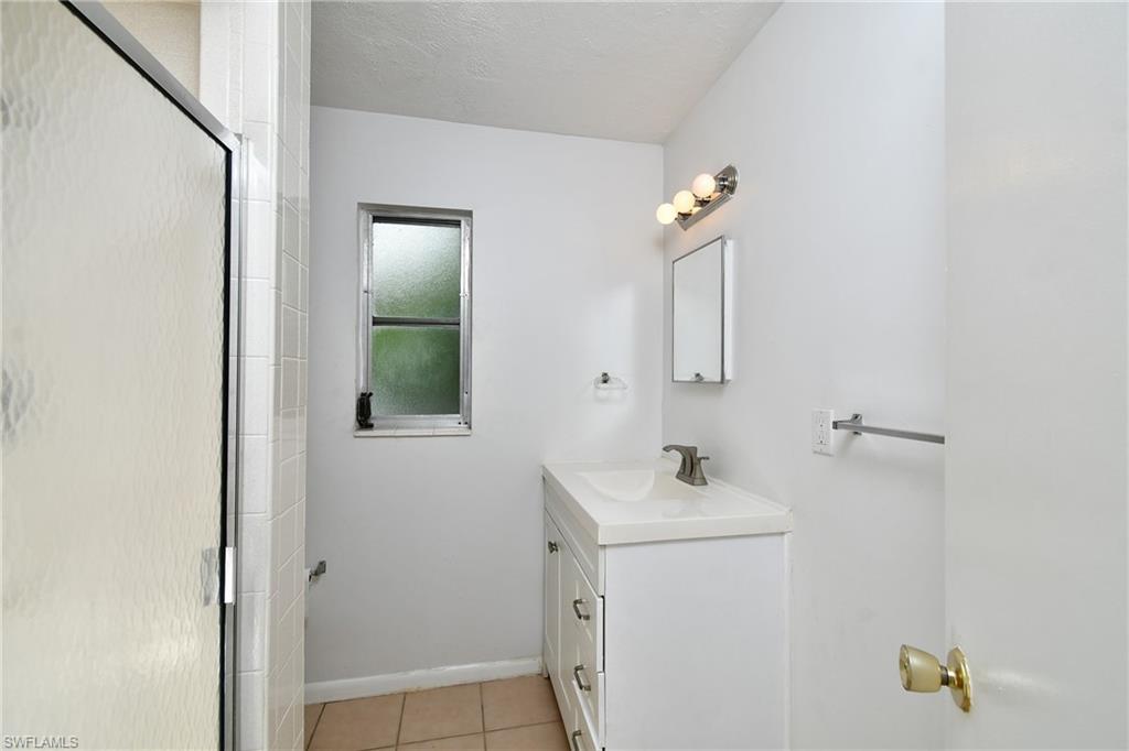 WILLOW LAKE - Residential