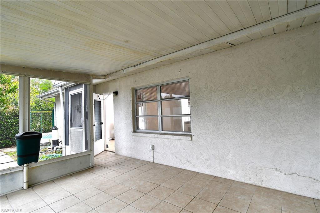 WILLOW LAKE - Residential